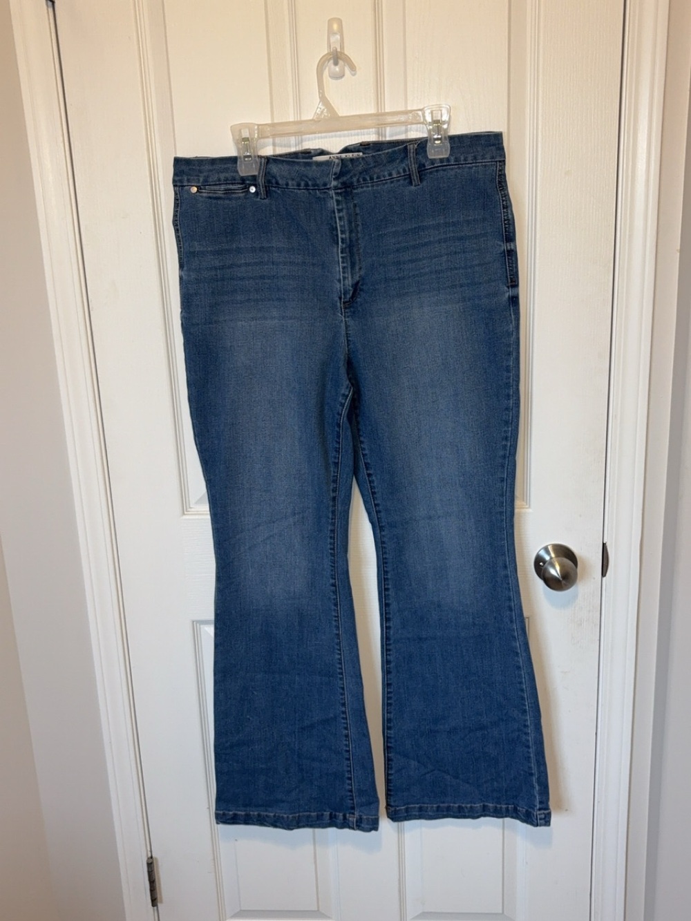 Anne Klein Flare Jeans